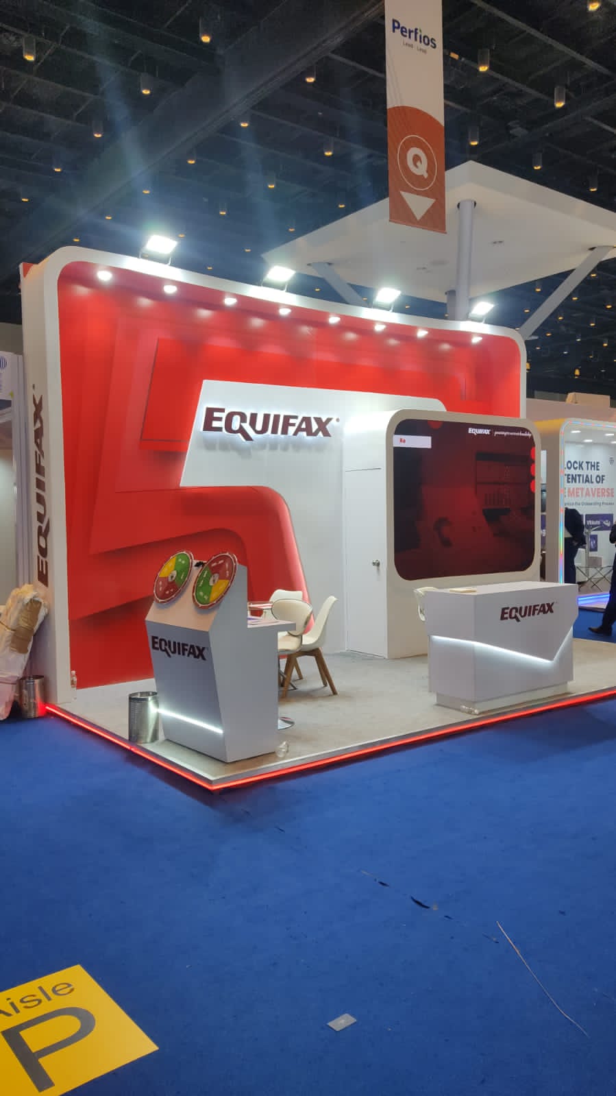 Exhibition booth fabrication and finishing setup by Triangular Dots
