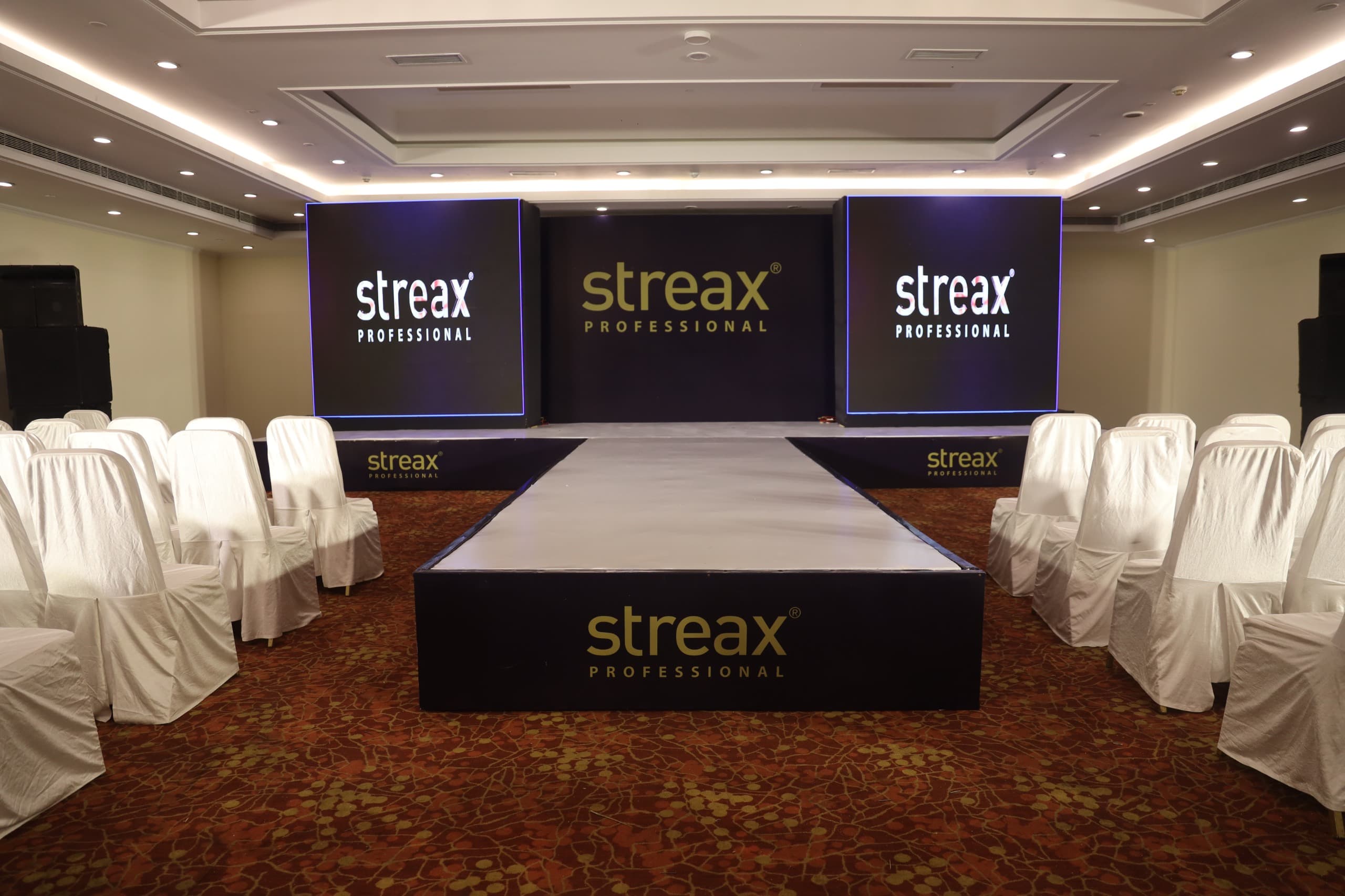 Streax by Triangular Dots